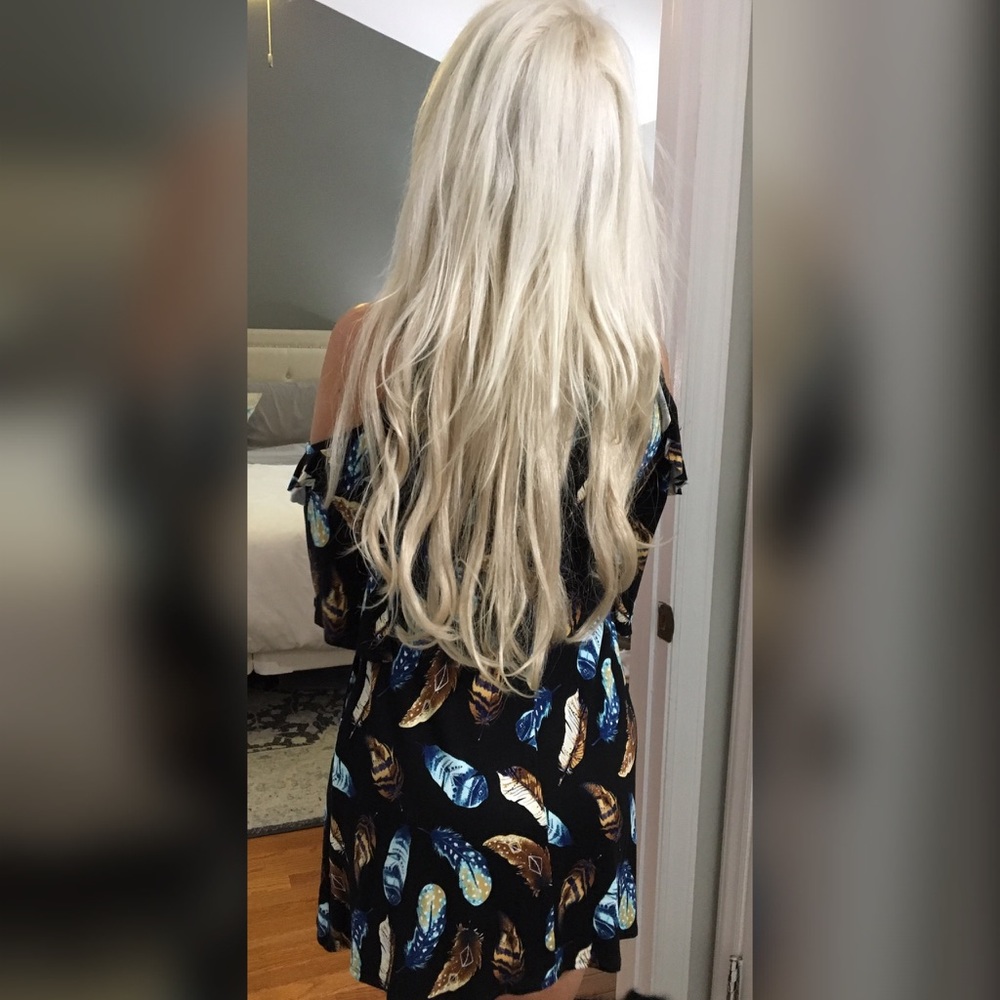 LAST 1! 💕So adorable feather pocket dress! - Picture 2 of 2